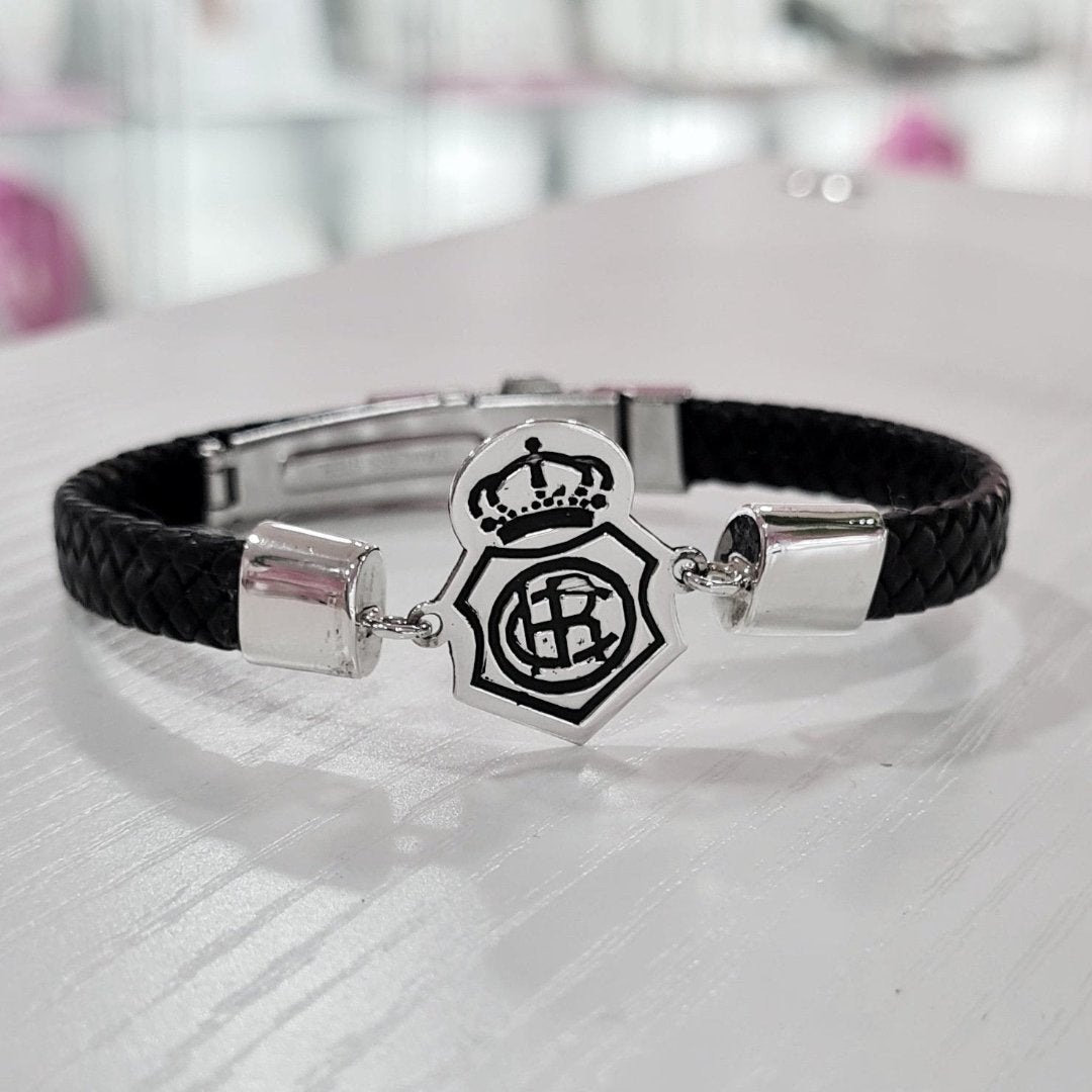 Pulsera de cuero y plata con escudo de fútbol – La pasión de tu equipo