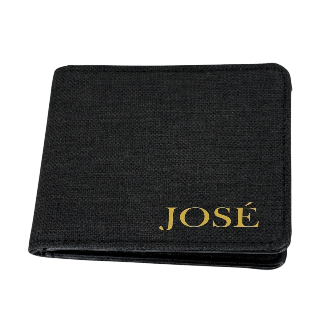 Cartera negra personalizada con el nombre José en letras doradas