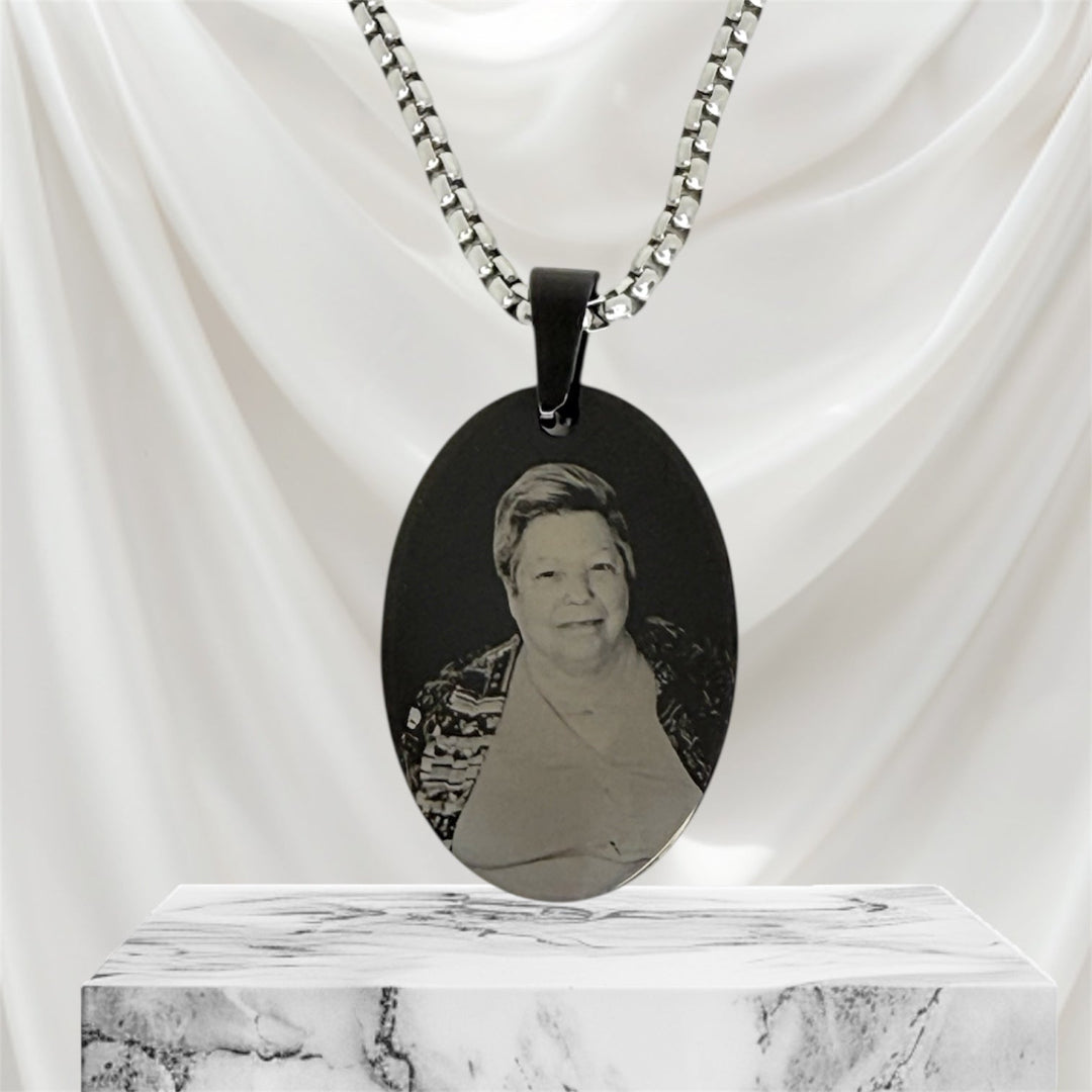 💖 Colgante Personalizado en Acero – Foto Grabada y Mensaje en Corazón