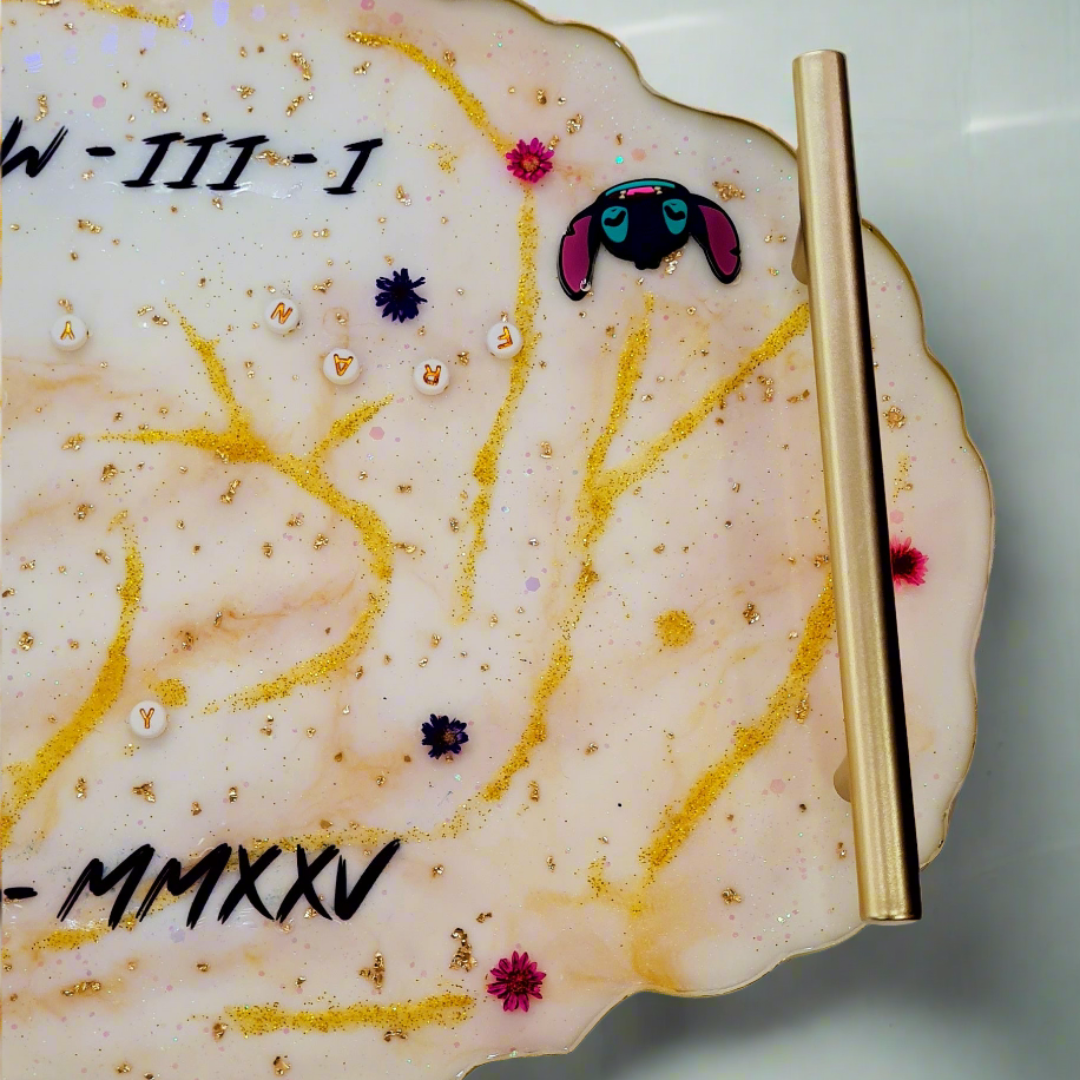 💖 Bandeja Personalizada en Resina Epoxi – Diseño Artesanal y Único