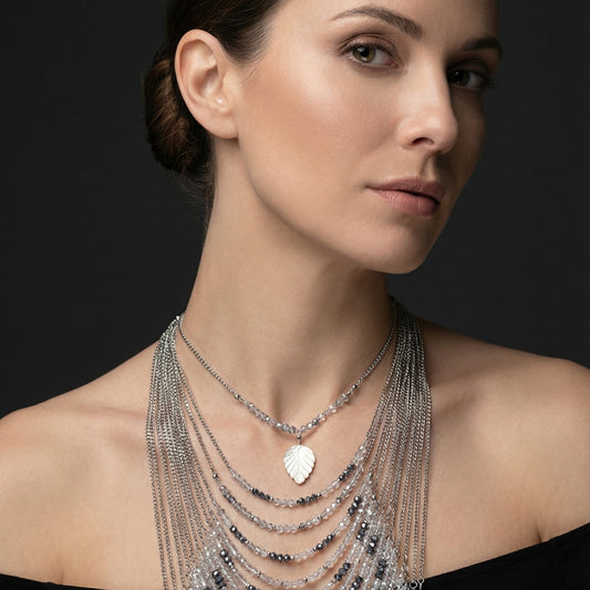 Gargantilla Reina de Luz con Cristal Checo y Nácar Natural