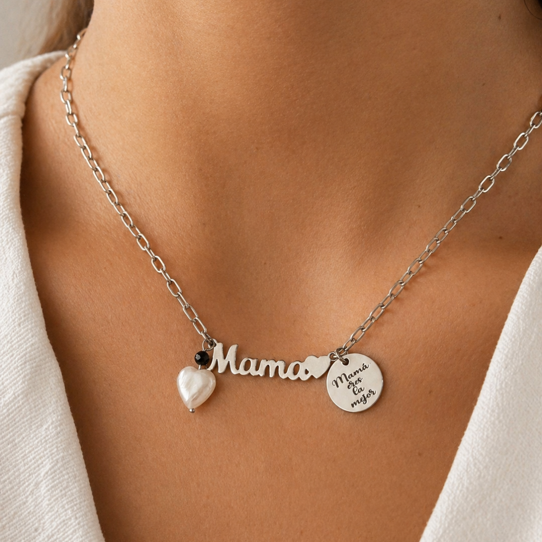 Collar día de la madre con colgante mamá y detalle de nácar Sfinge

