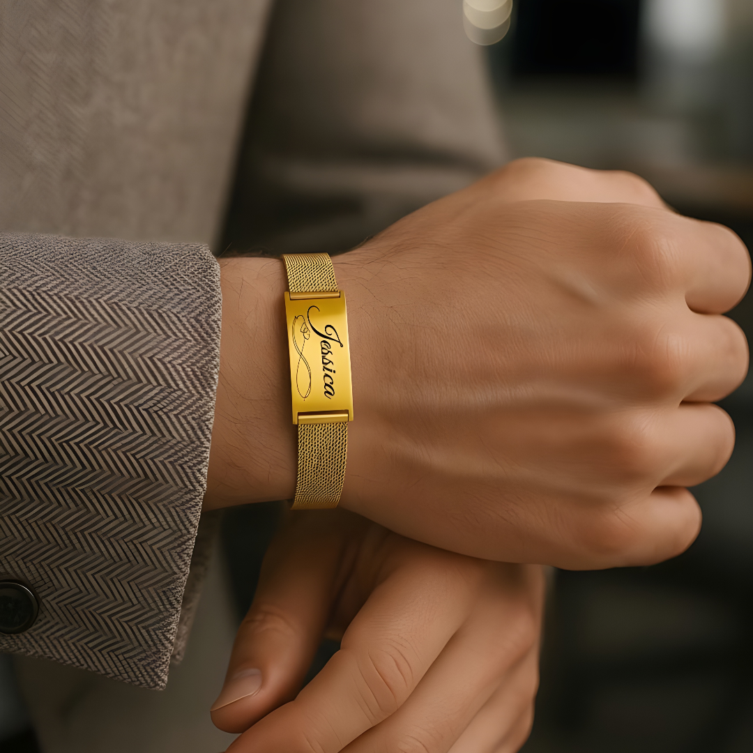 Pulsera en acero dorado personalizada