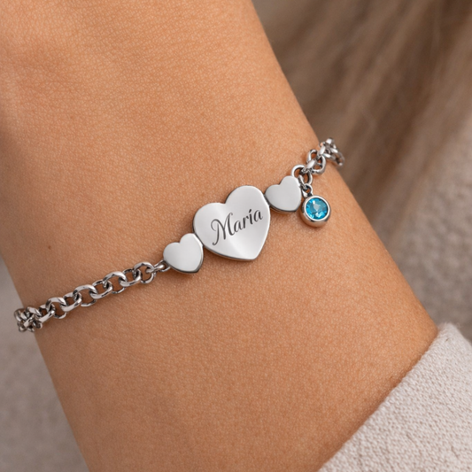 pulsera personalizada con nombre corazones sfinge