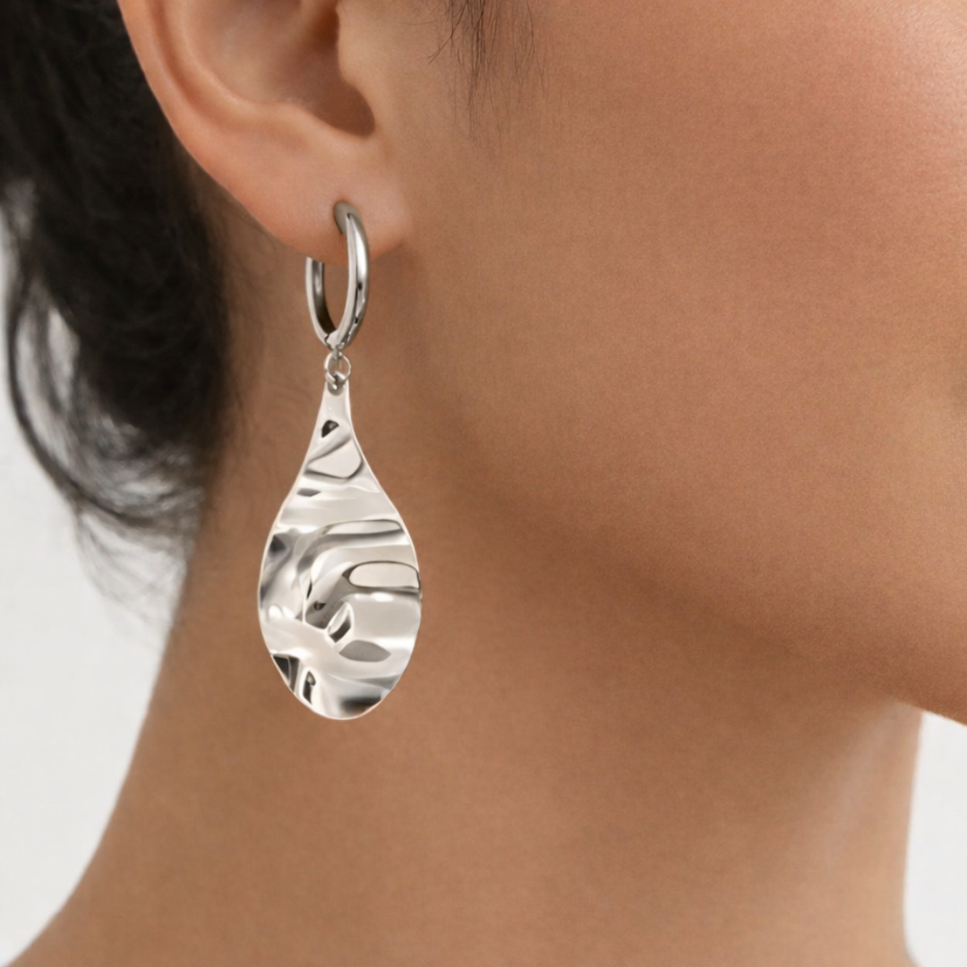 Pendientes Lúmina de diseño elegante con acabado dorado y plateado – Sfinge