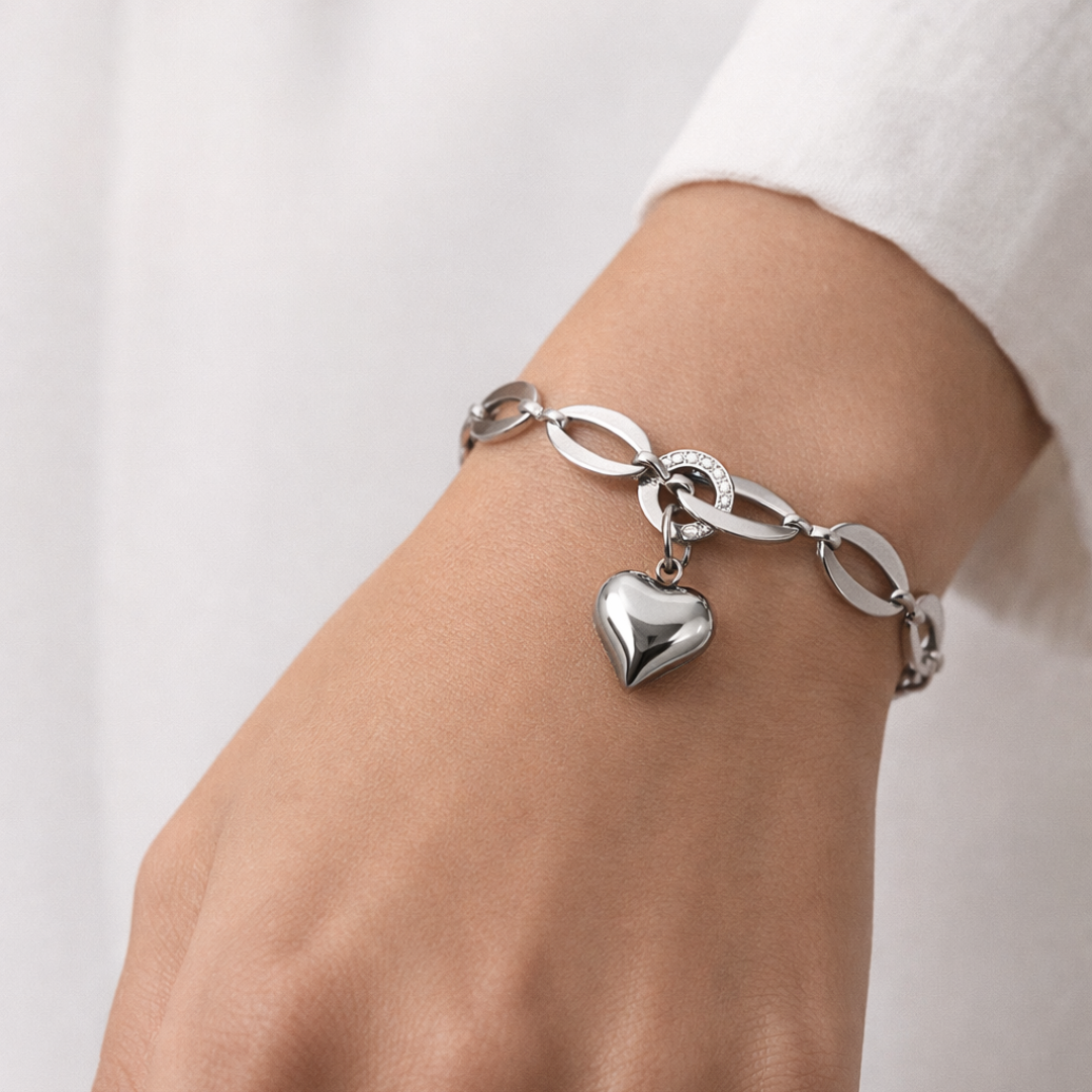 Pulsera de acero aros planos Sfinge en muñeca