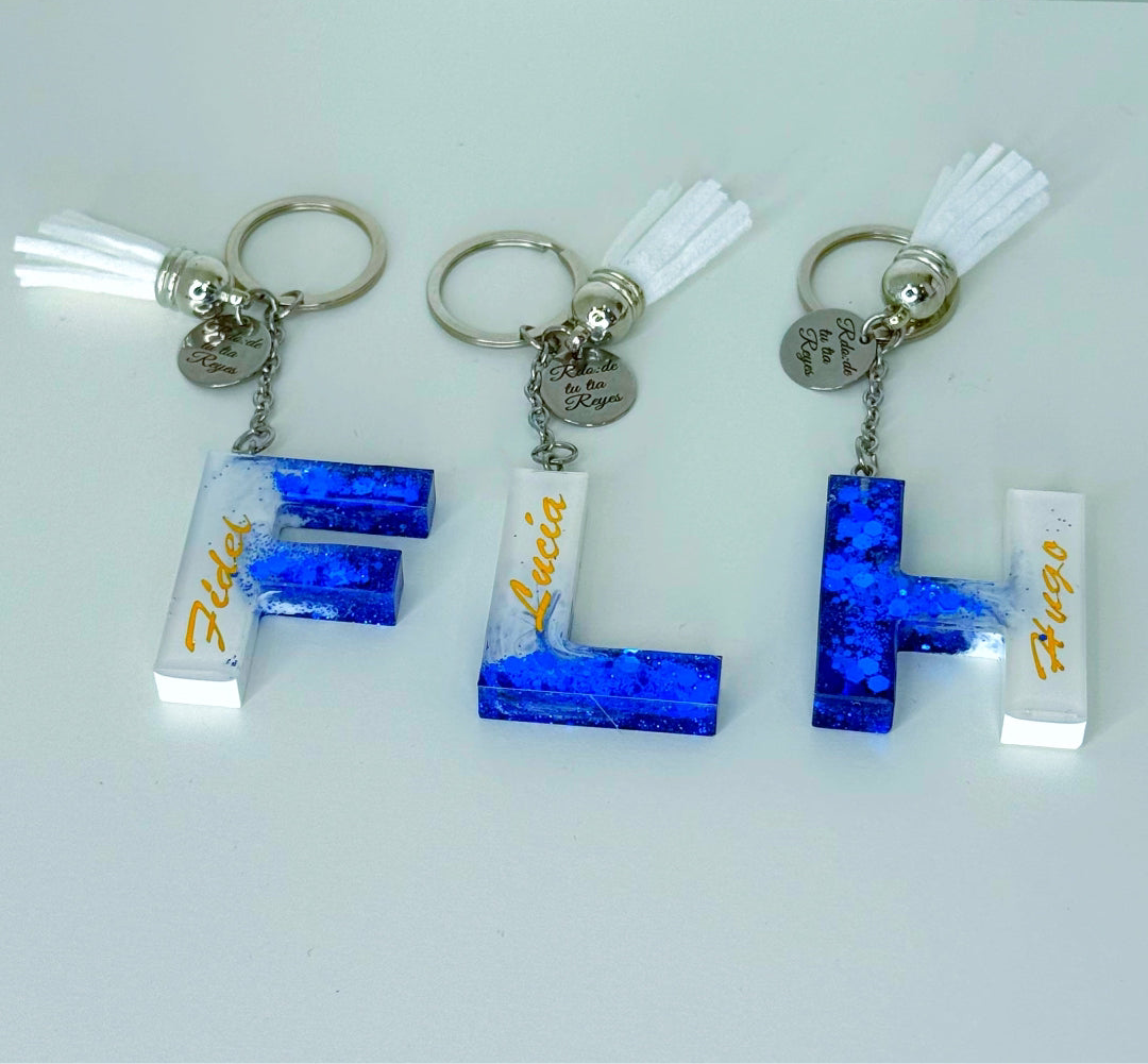 Llaveros Personalizados en Resina | Iniciales Artesanales con Nombre