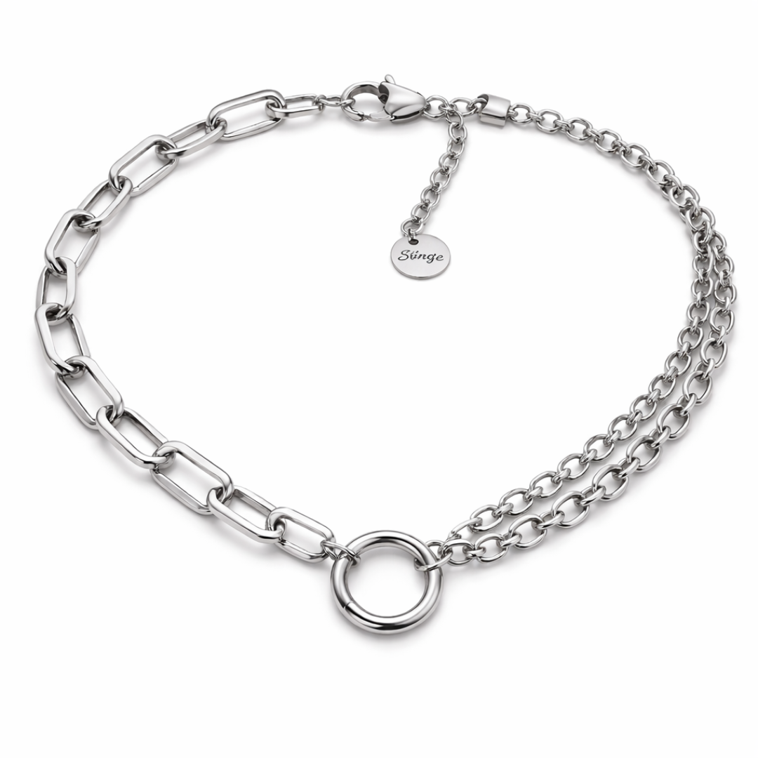 Collar Sfinge Infinity asimétrico con doble cadena en modelo