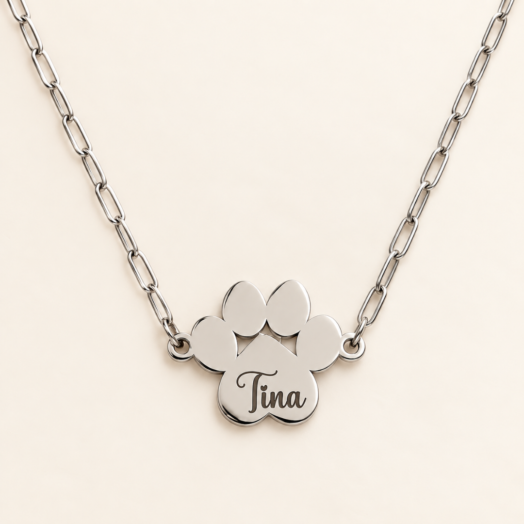 Detalle de la huella de acero inoxidable personalizada con nombre