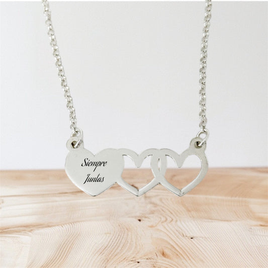 Gargantilla Personalizada de Plata Corazones: Un Regalo Especial