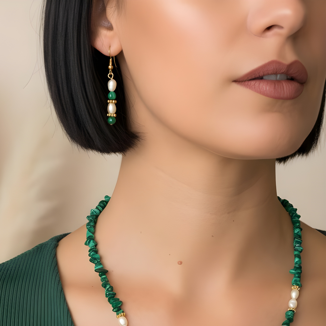 Pendientes de malaquita y perlas naturales | Acabado en acero | Sfinge