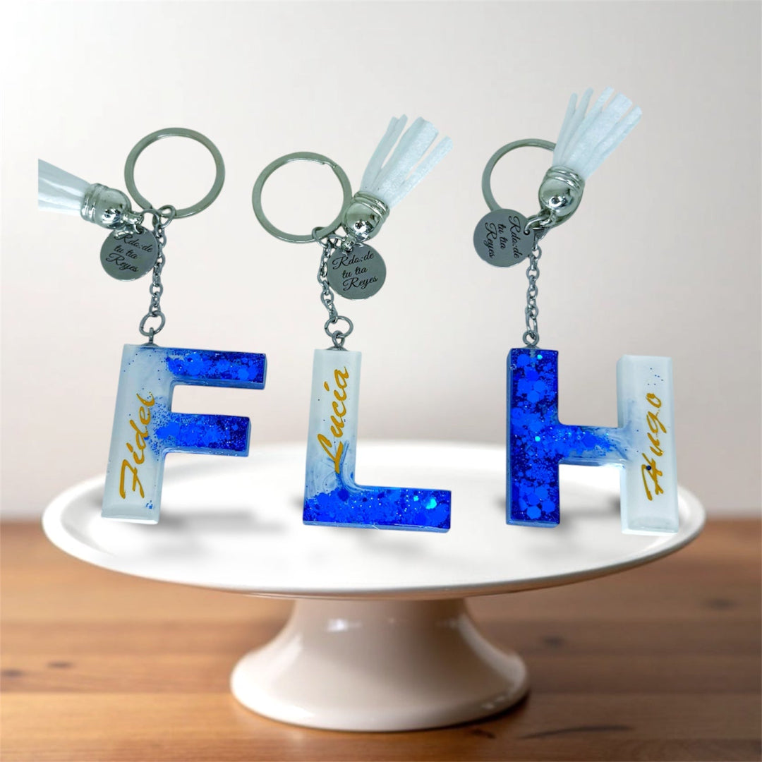 Llaveros Personalizados en Resina | Iniciales Artesanales con Nombre