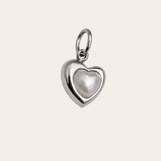 Charm Corazón Perla de la colección Sfinge Infinity con efecto perla