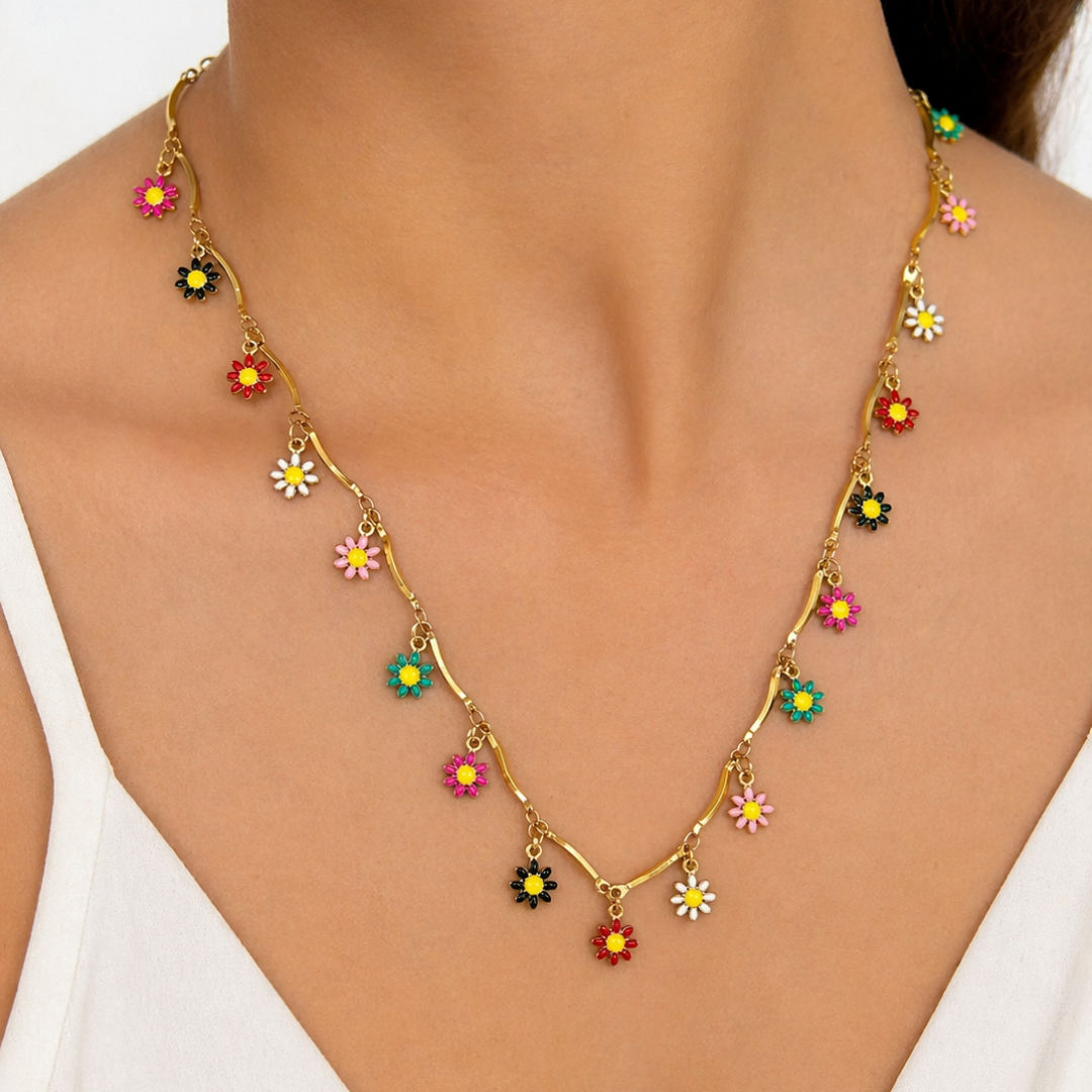 Gargantilla floral multicolor de acero inoxidable disponible en dorado y plateado