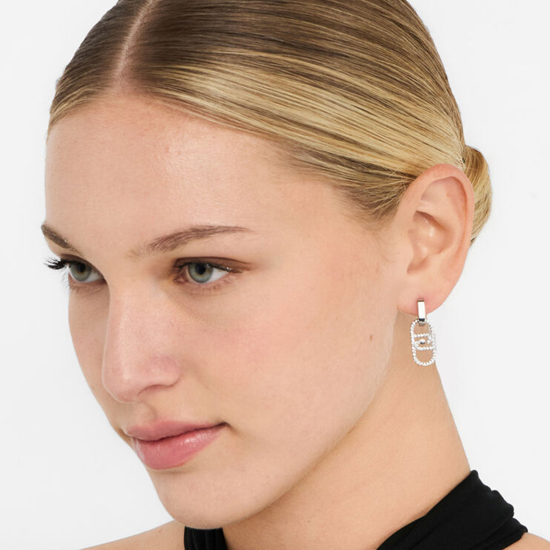 Pendientes largos LiuJo plateados con logo desmontable y brillantes